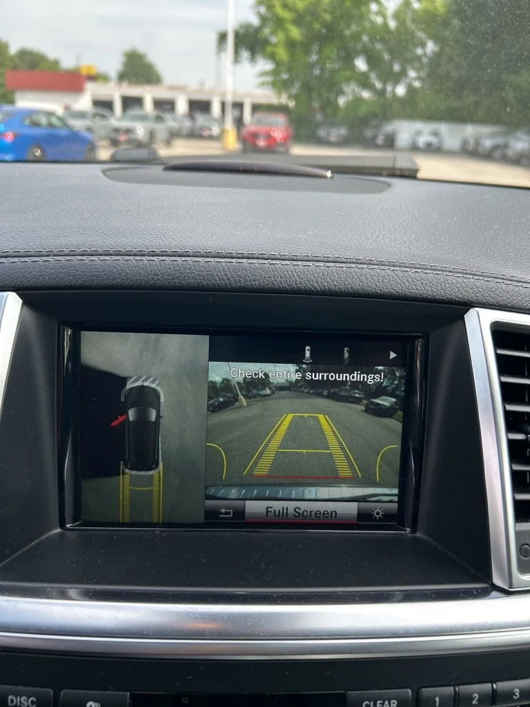 Used 2014  Mercedes-Benz GL 550 image 11