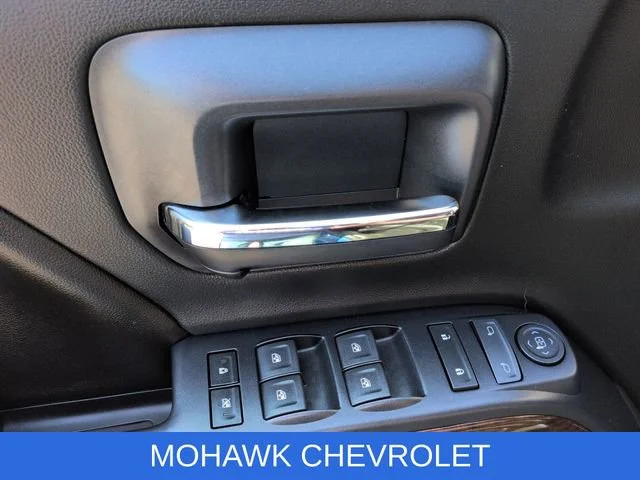 Used 2017 Blue GMC SLE image 22