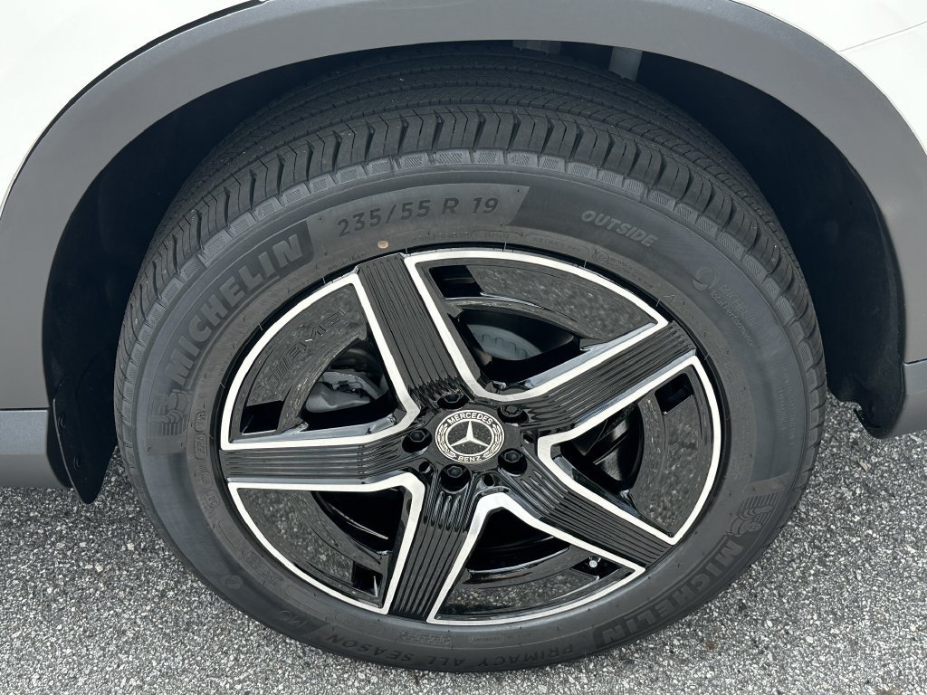 New 2026 Polar White Mercedes-Benz GLC 300 image 60