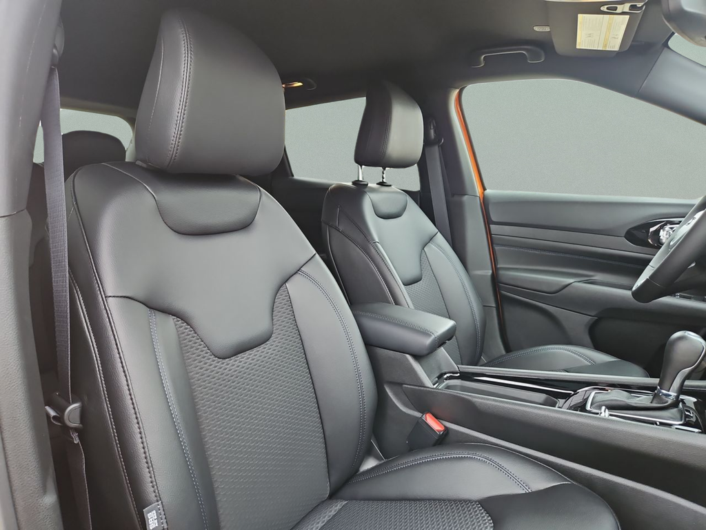 New 2026 Joose Exterior Paint Jeep Latitude image 45