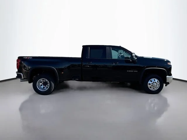 2026 Chevrolet Silverado 3500 HD LT - Photo 6