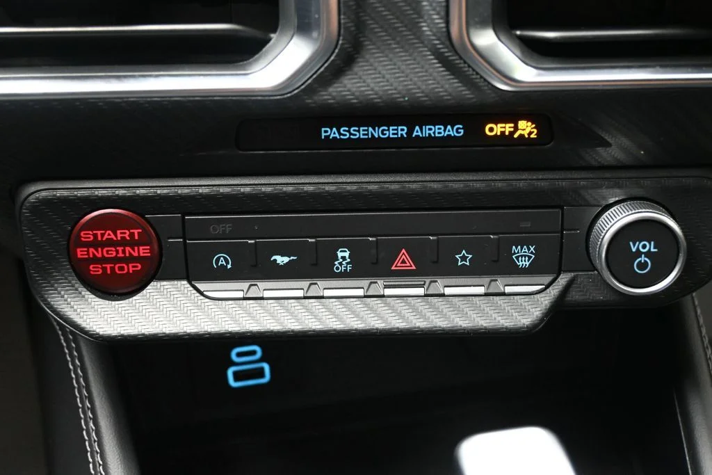 Used 2025 Gray Ford EcoBoost Premium image 18
