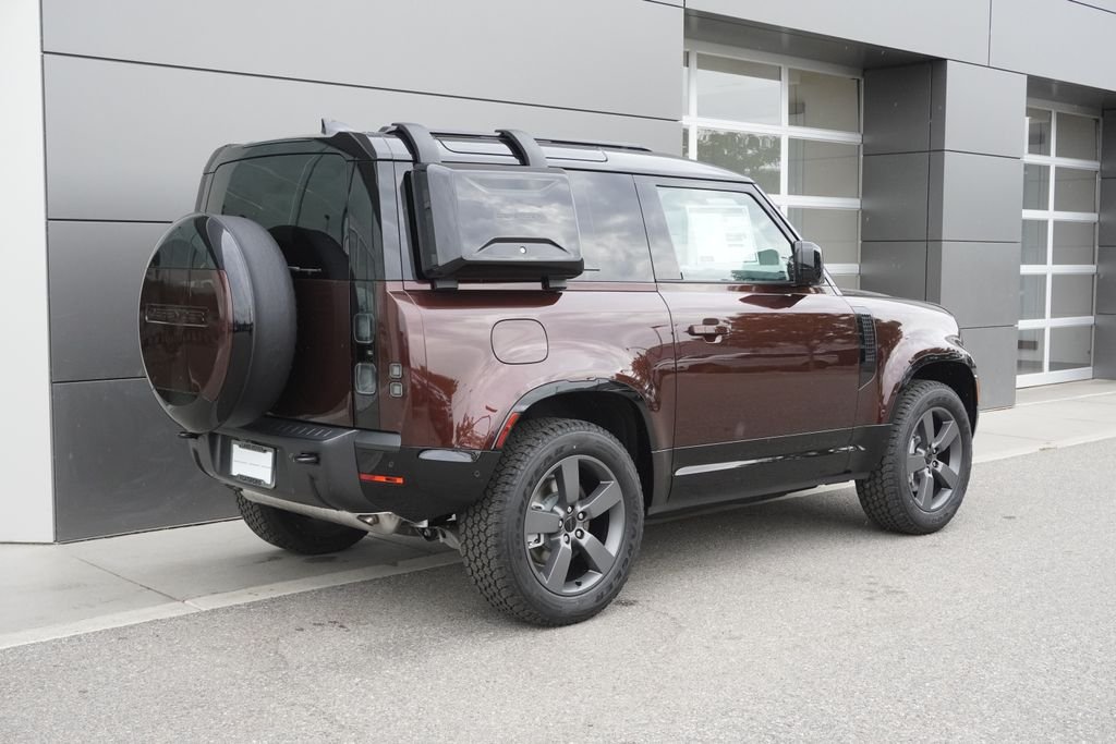 New 2026 Sedona Red Land Rover X-Dynamic SE image 4