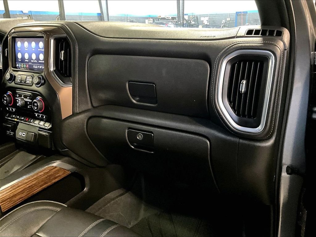 Used 2022 Gray Chevrolet High Country image 13