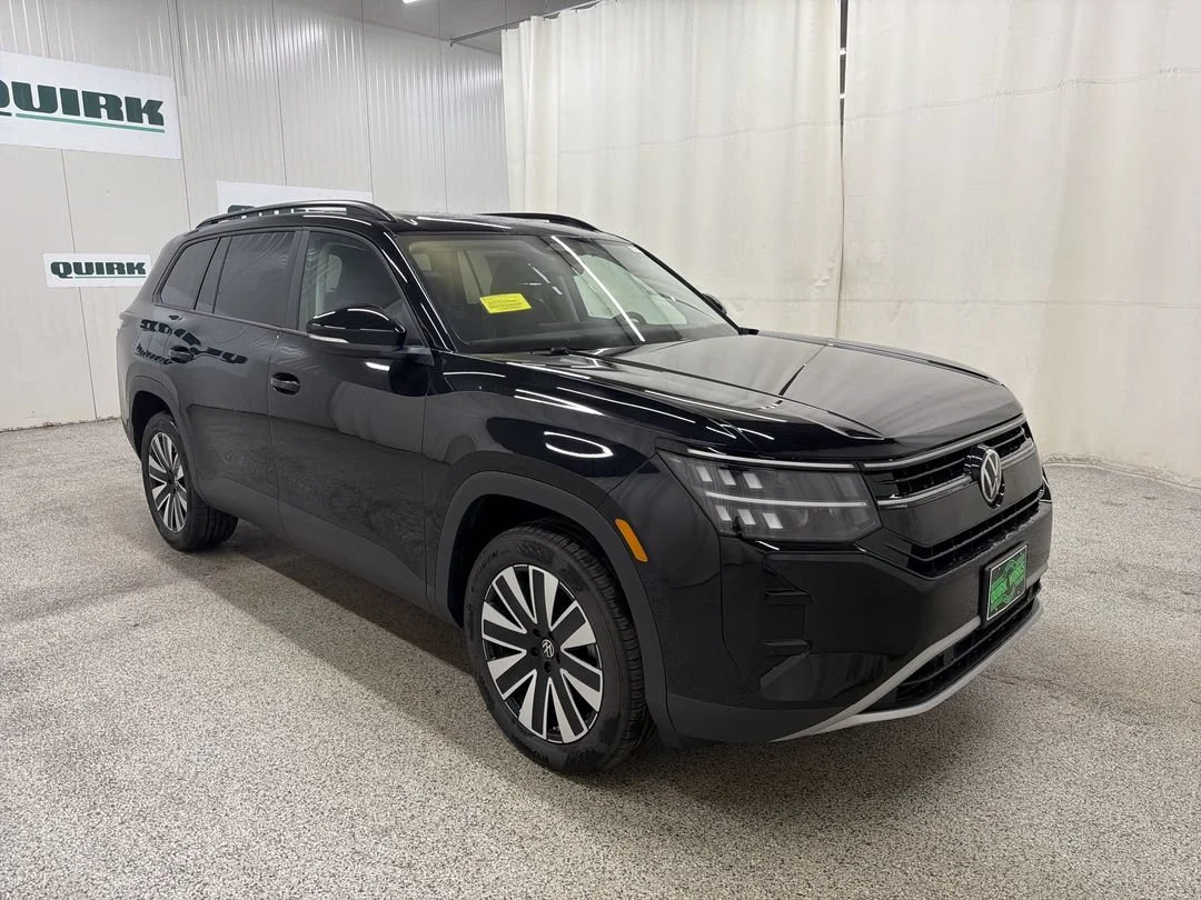2027 Volkswagen Atlas SE w/Tech