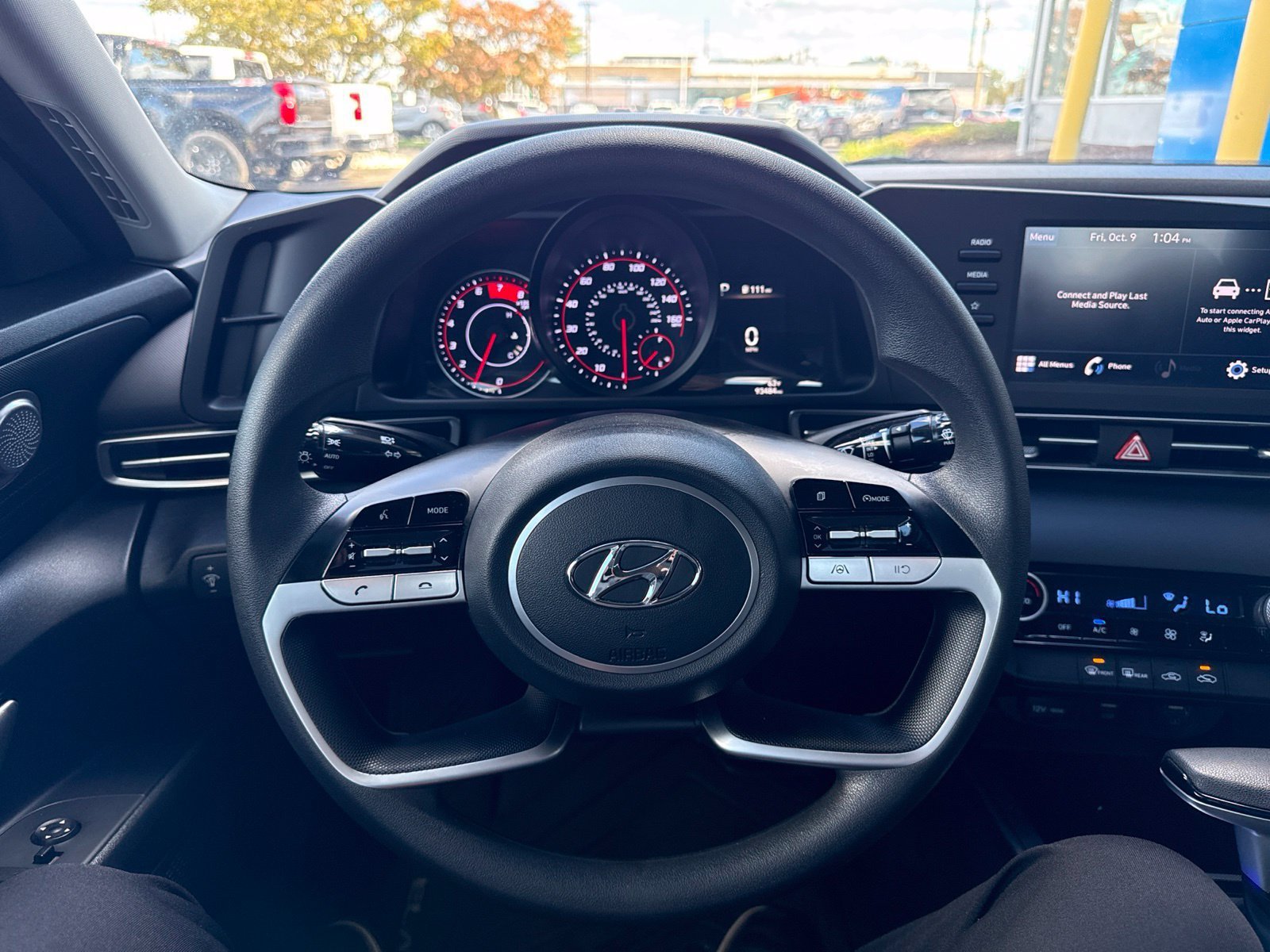 Used 2022  Hyundai SEL image 19