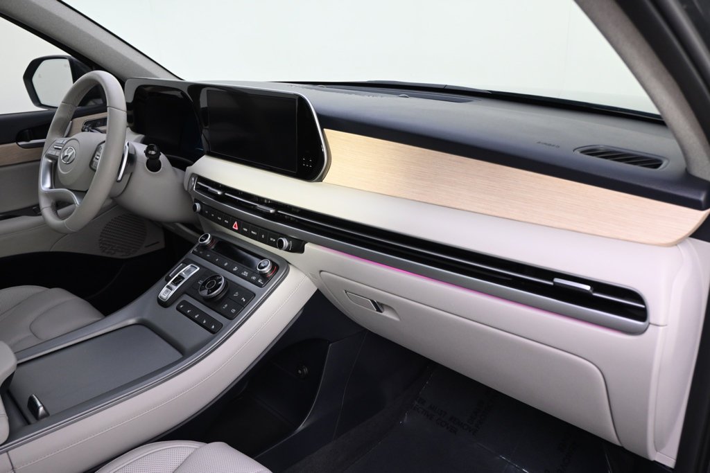 Certified Used 2024 Graphite Hyundai Limited image 13