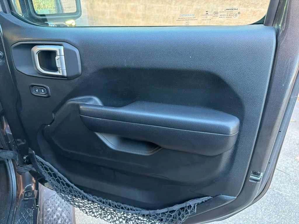 Used 2020 Gray Jeep Sport image 21