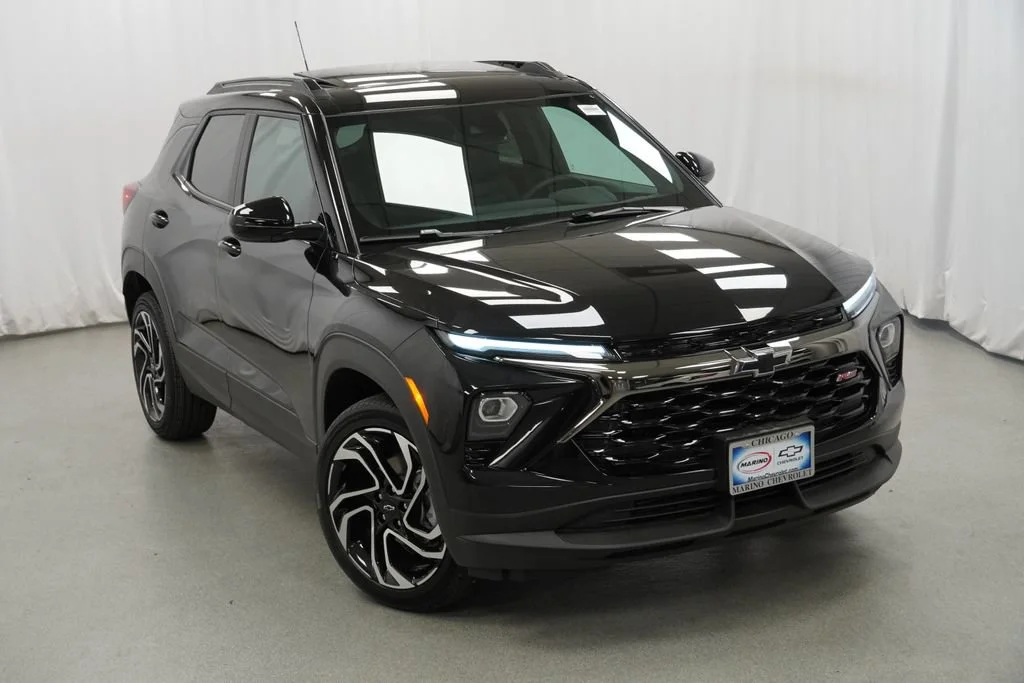 New 2026 Mosaic Black Metallic Chevrolet RS image 35