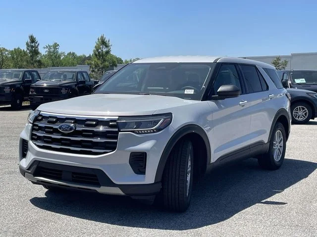 New 2026 White Ford Active image 5