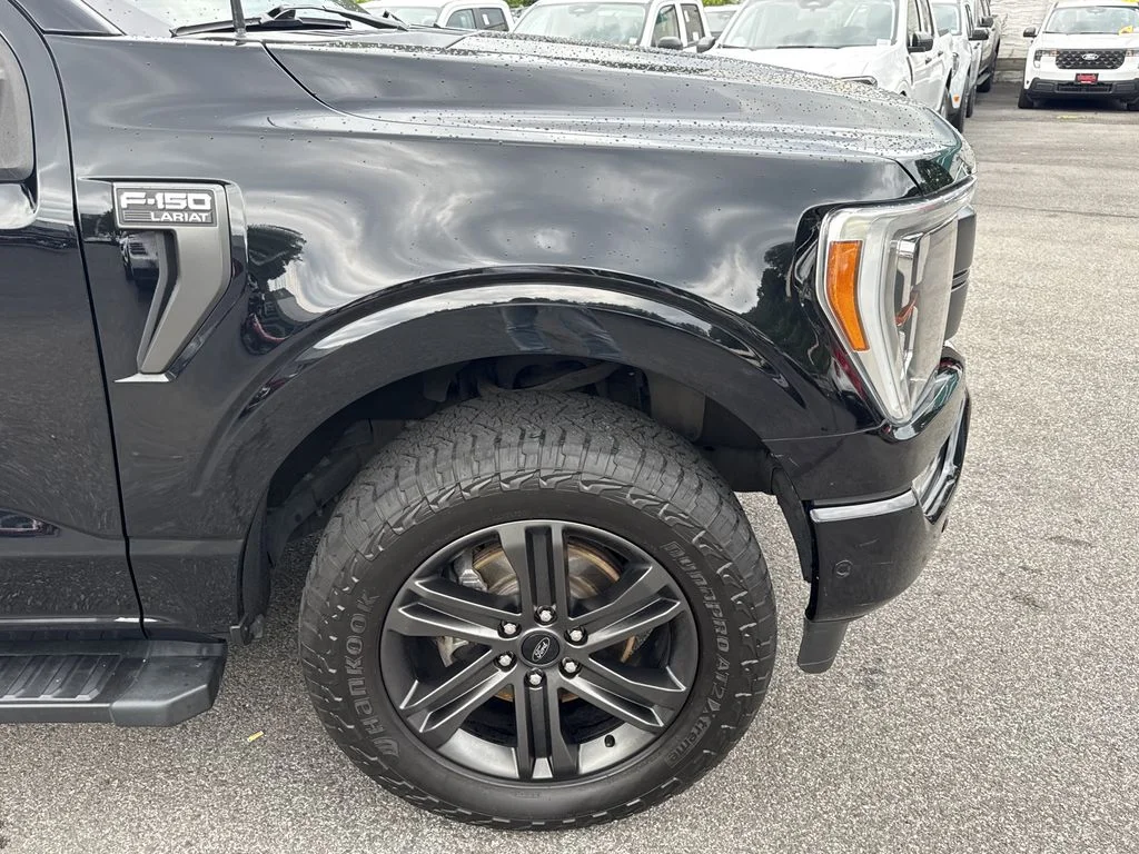 Used 2022 Agate Black Metallic Ford Lariat image 10
