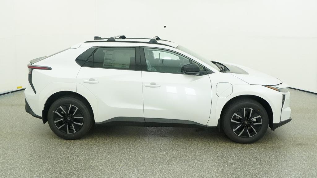 New 2026 Wind Chill Pearl Toyota XLE image 44