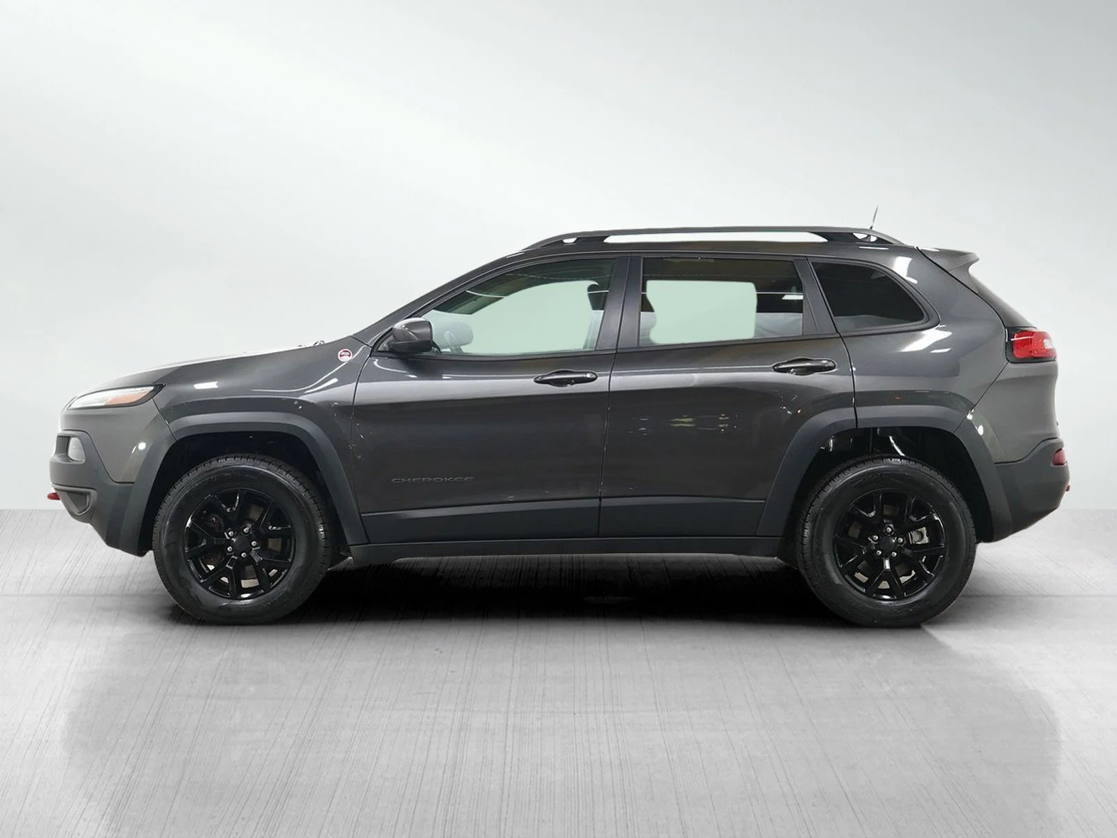 Used 2017 Jeep Cherokee Trailhawk with VIN 1C4PJMBS3HW622246 for sale in Burnsville, Minnesota