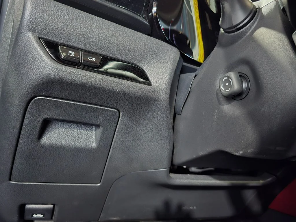 Used 2023  Lexus 250 Premium image 14