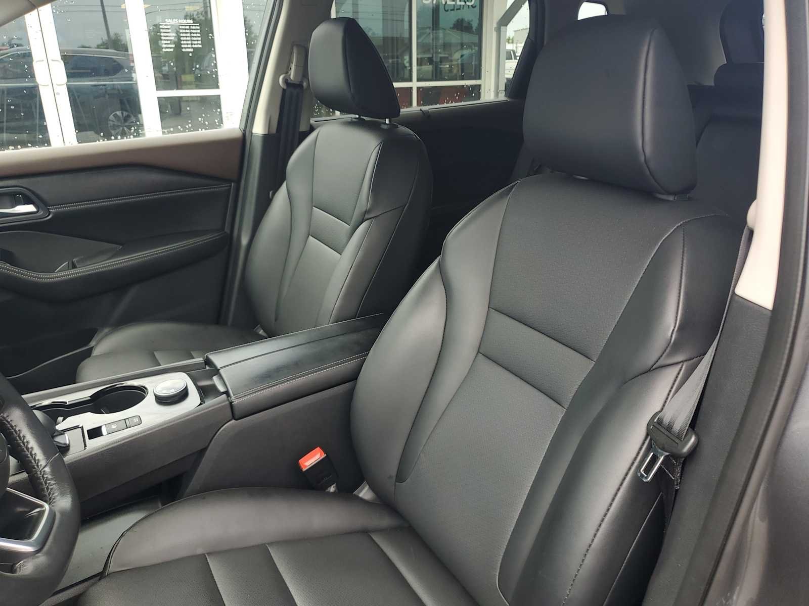 Used 2023 Gray Nissan SV image 24
