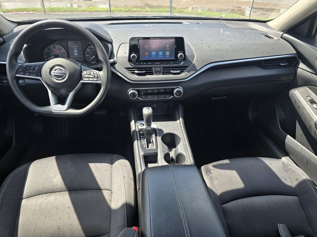 Used 2022 Black Nissan 2.5 S image 14