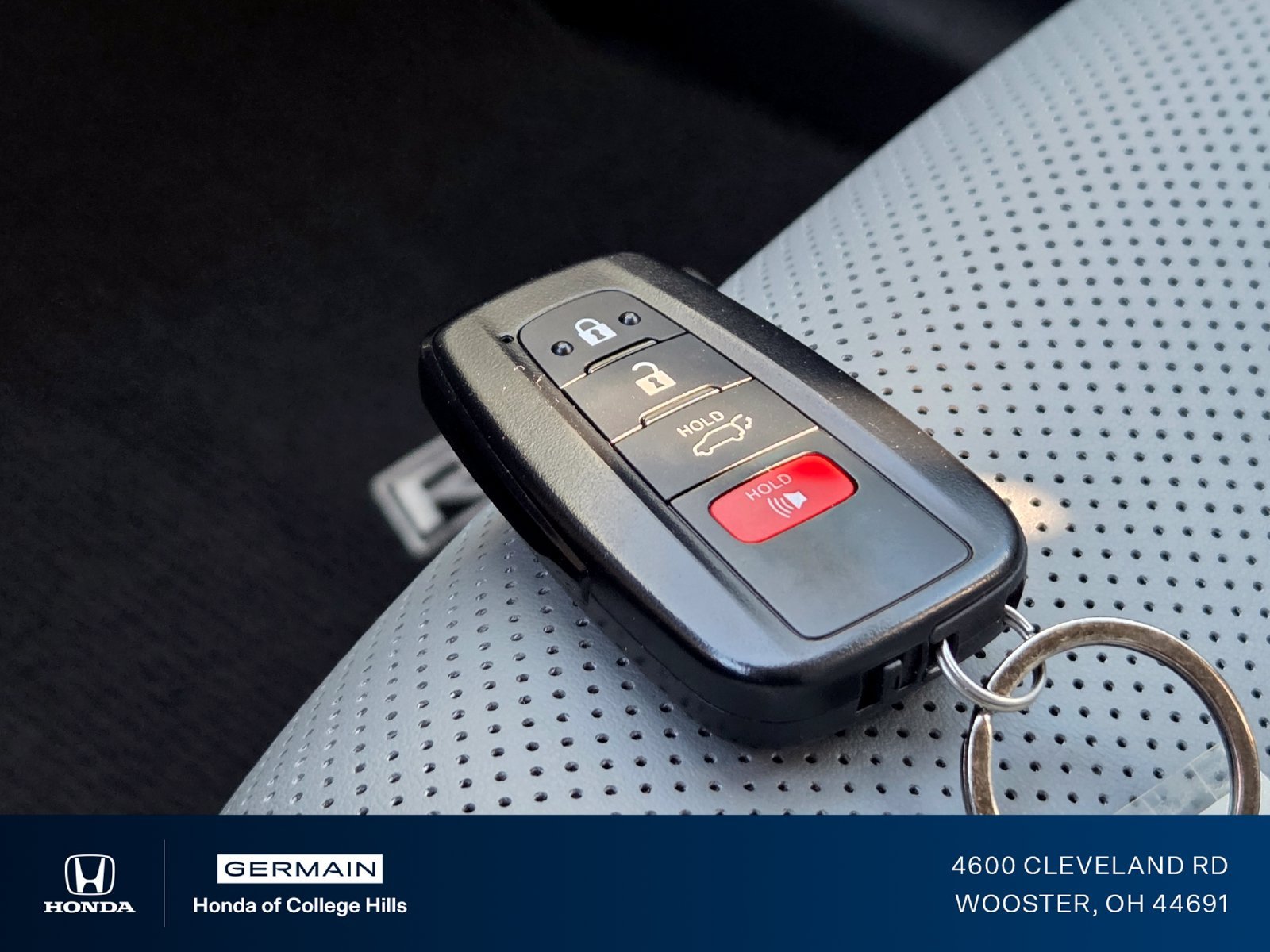 Used 2023 Pearl Toyota Limited image 35