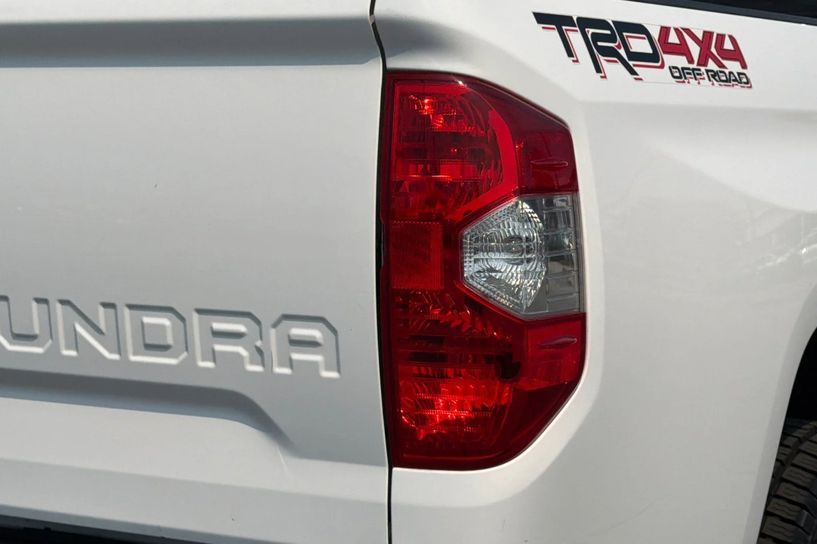 Used 2016 White Toyota 1794 image 38