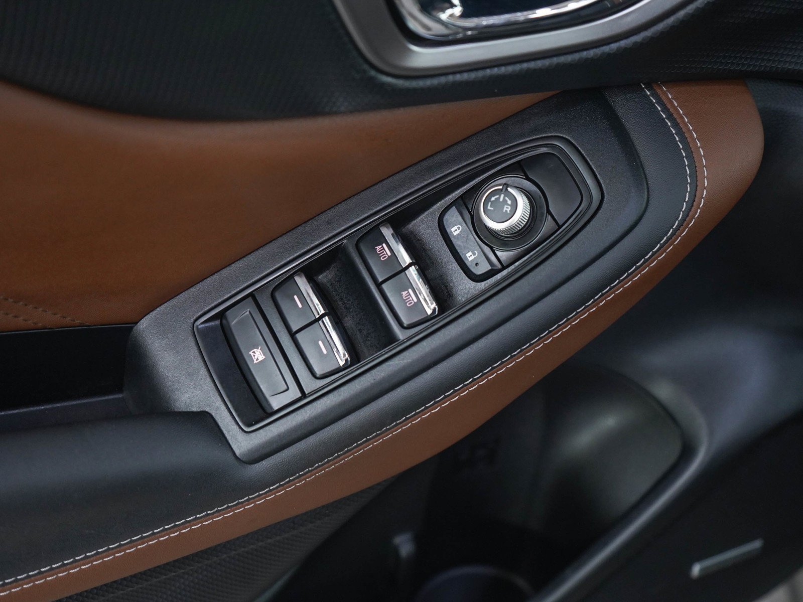 Used 2024 Autumn Green Metallic Subaru Touring image 20