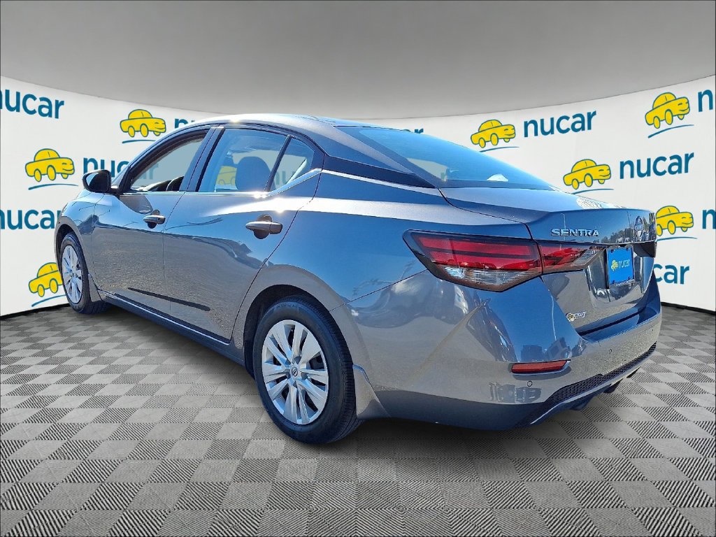 Used 2024 Gray Nissan S image 5