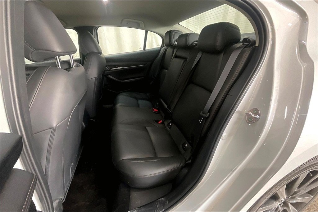 2025 MAZDA MAZDA3 - Image 25