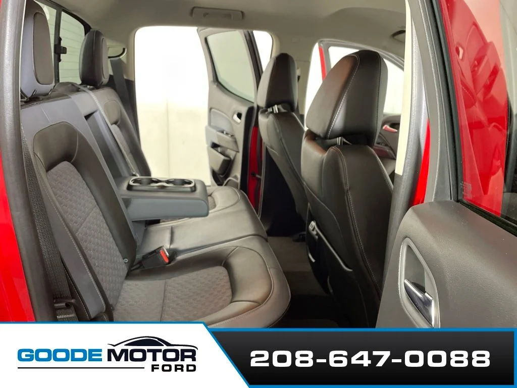 Used 2018 Red Chevrolet Z71 image 23