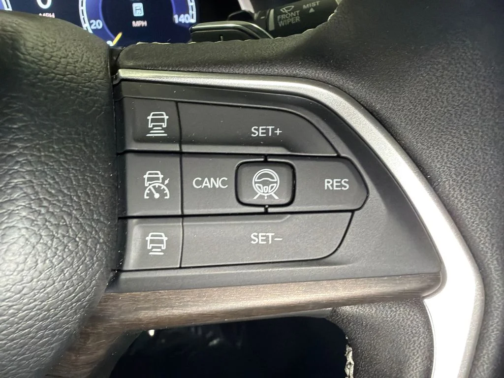 New 2026 Steel Blue Exterior Paint Jeep Limited Reserve image 27