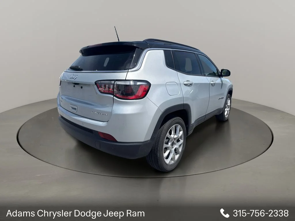 Used 2025 Silver Jeep Limited image 7