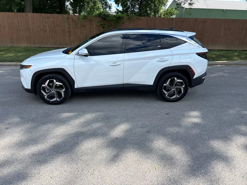 Used 2023 White Pearl Hyundai Limited image 2