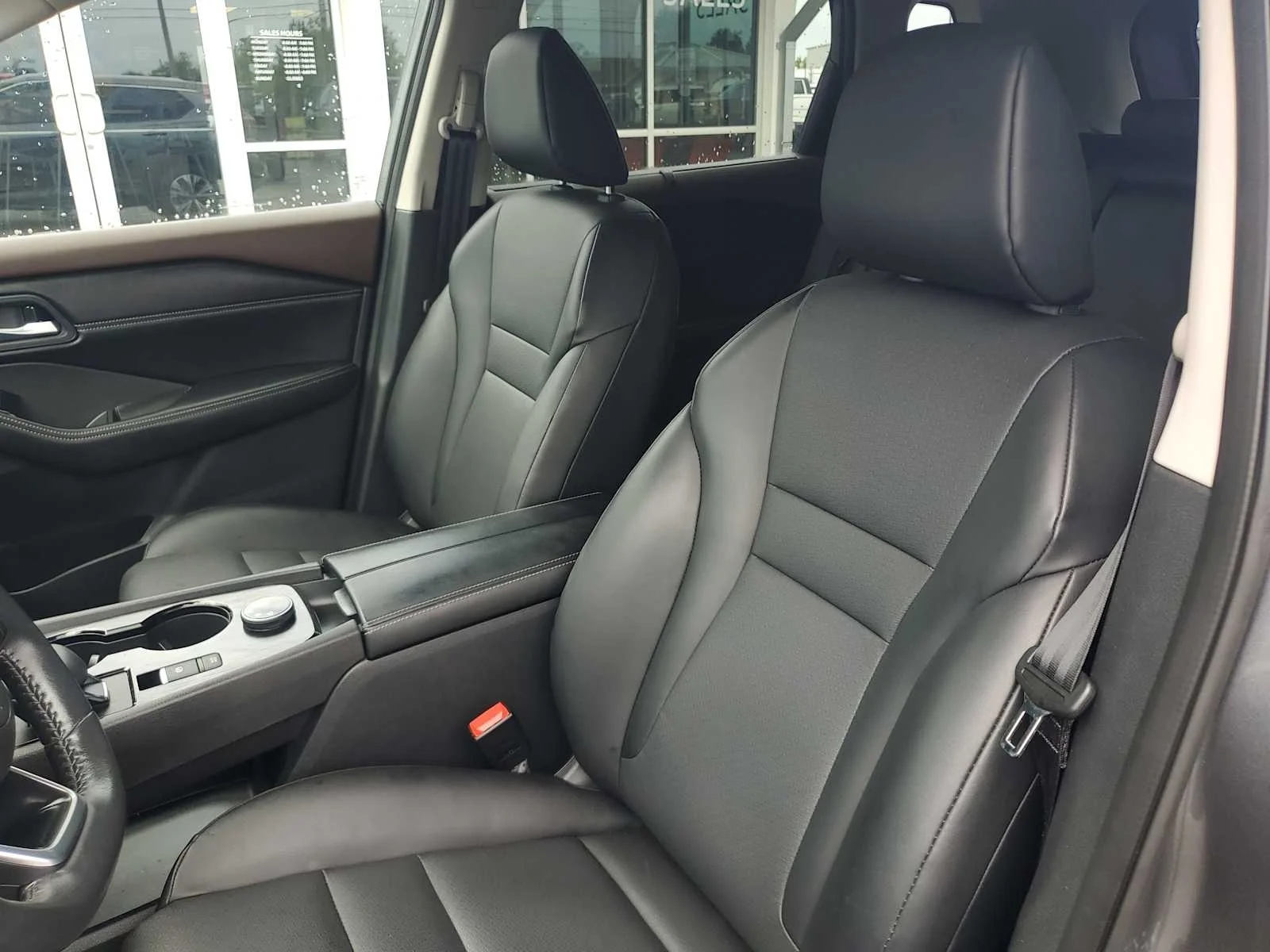 Used 2023 Gray Nissan SV image 24