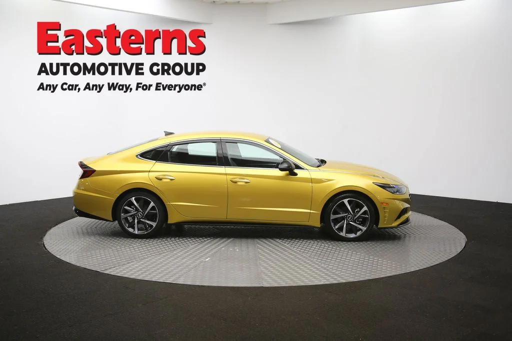 Used 2021 Yellow Hyundai SEL Plus image 44