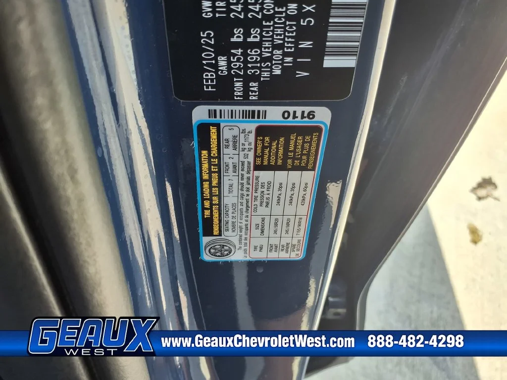 Used 2025 Black Kia S image 37