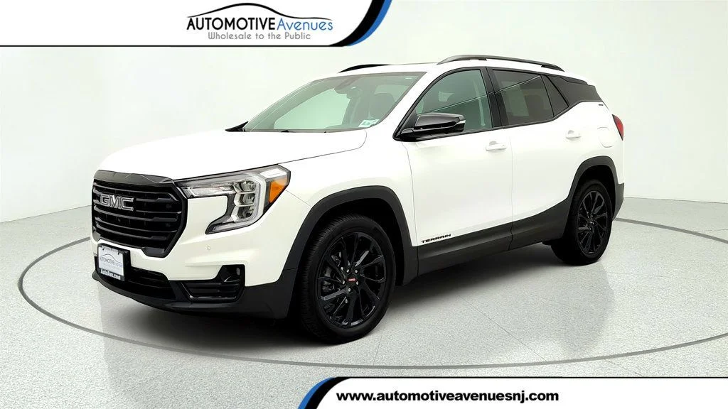 2024 GMC Terrain SLT AWD's photo