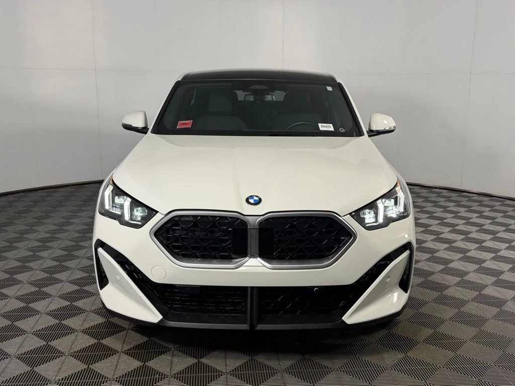 Certified Used 2025 White BMW xDrive28i image 9