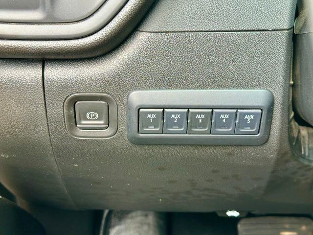 Used 2024 White Chevrolet Work Truck image 38