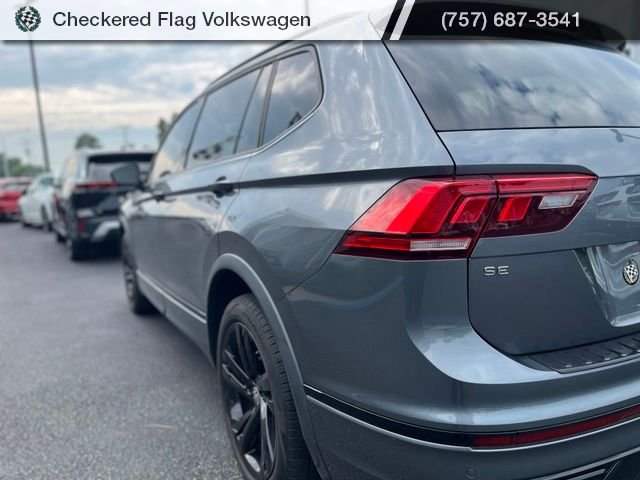 Used 2023 Platinum Gray Metallic Volkswagen 2.0T SE R-Line Black image 9