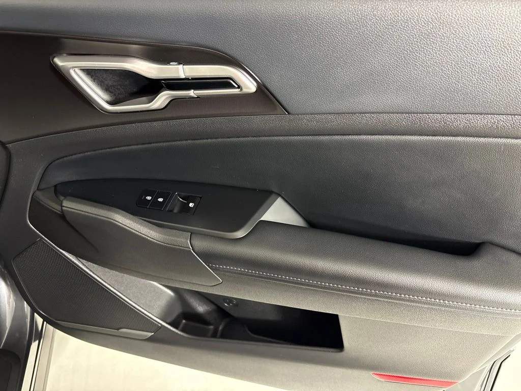New 2026 Gravity Gray Kia EX image 15
