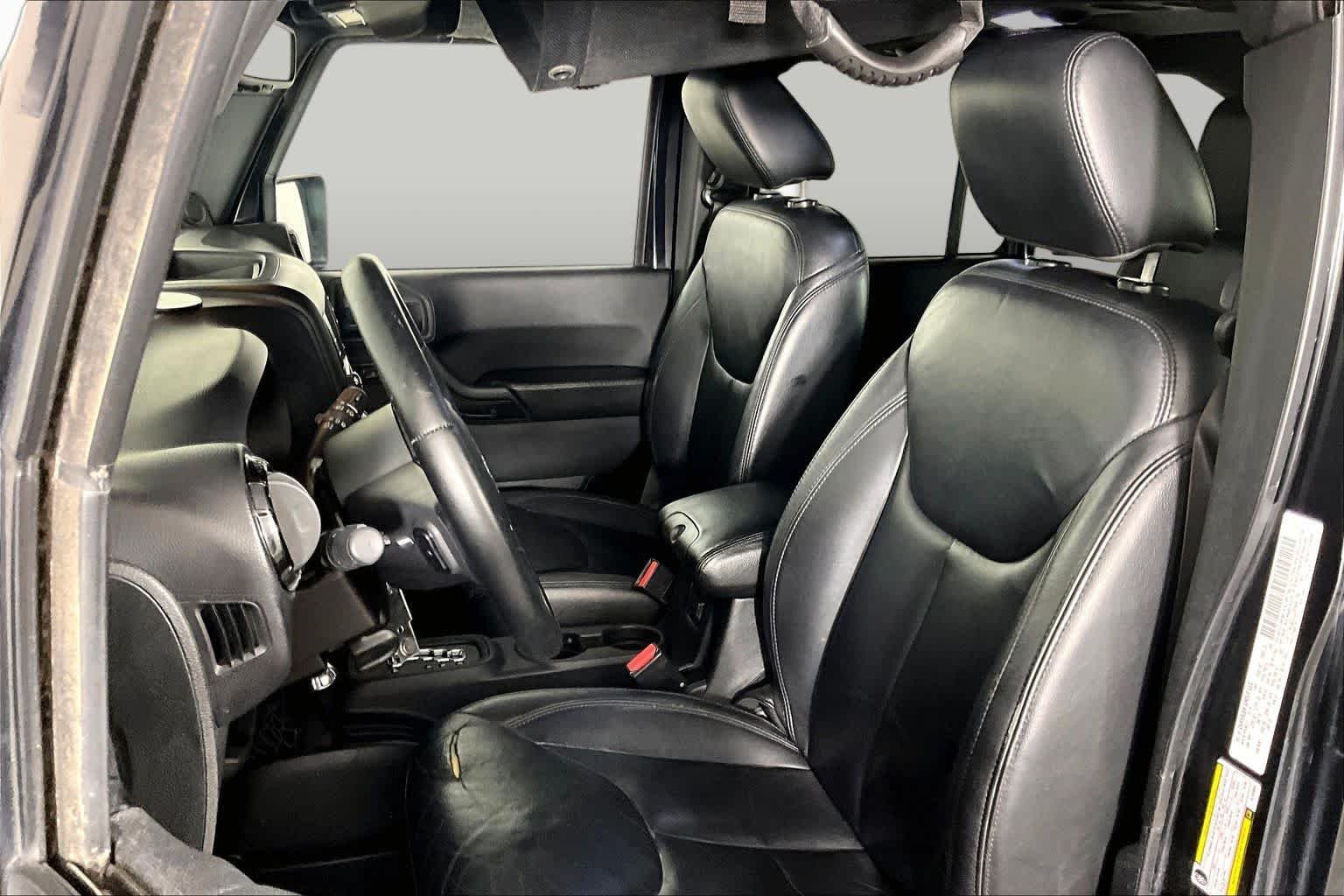Used 2014 Black Clearcoat Jeep Altitude image 8