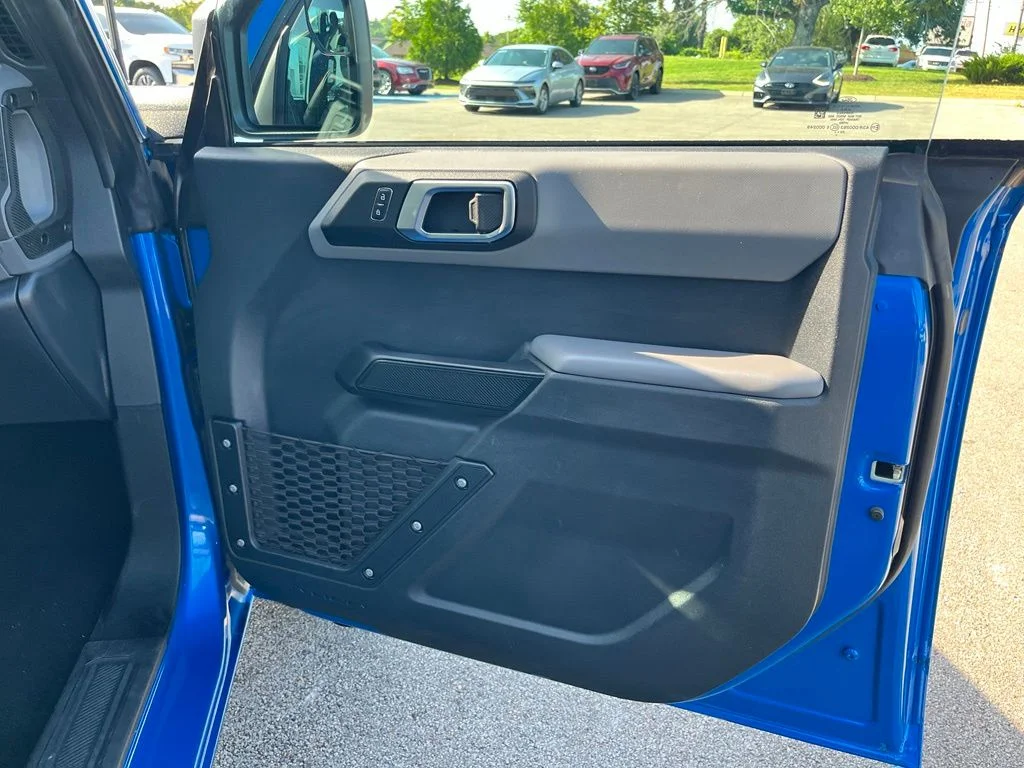 Used 2023 Blue Ford Base image 9