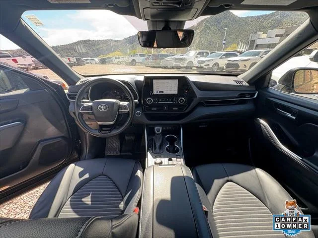 Certified Used 2025 MAGNETIC GRAY MET. Toyota  image 6
