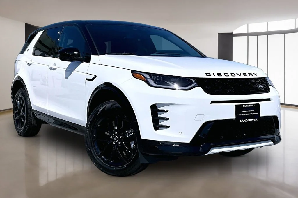 New 2026 White Land Rover Landmark image 2