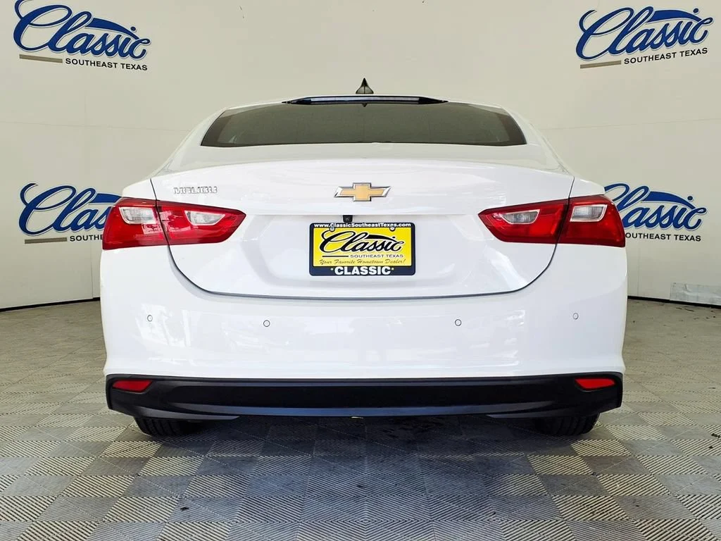 Used 2024 Summit White Chevrolet FL image 4