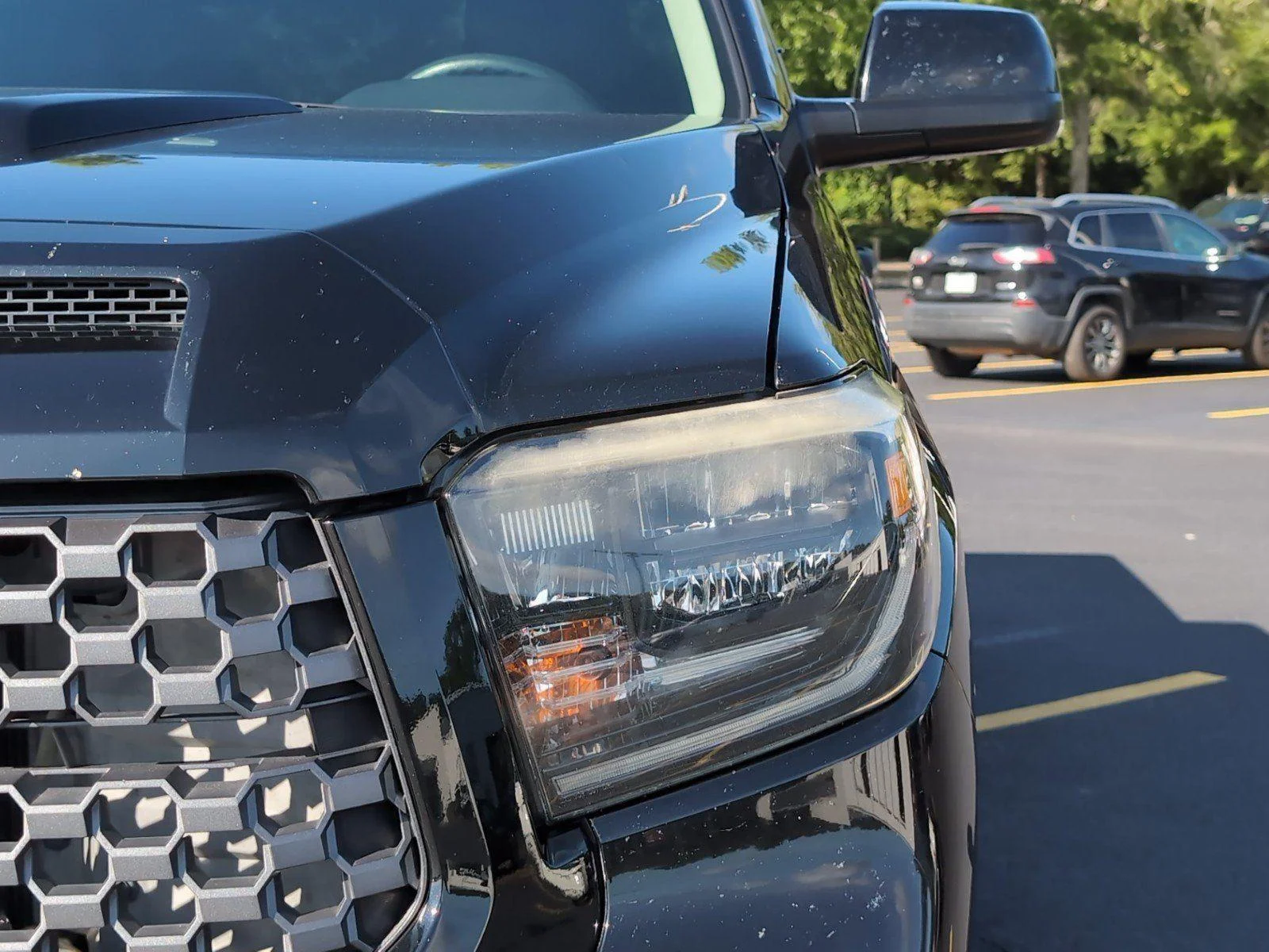 Used 2019 Midnight Black Metallic Toyota SR5 image 12