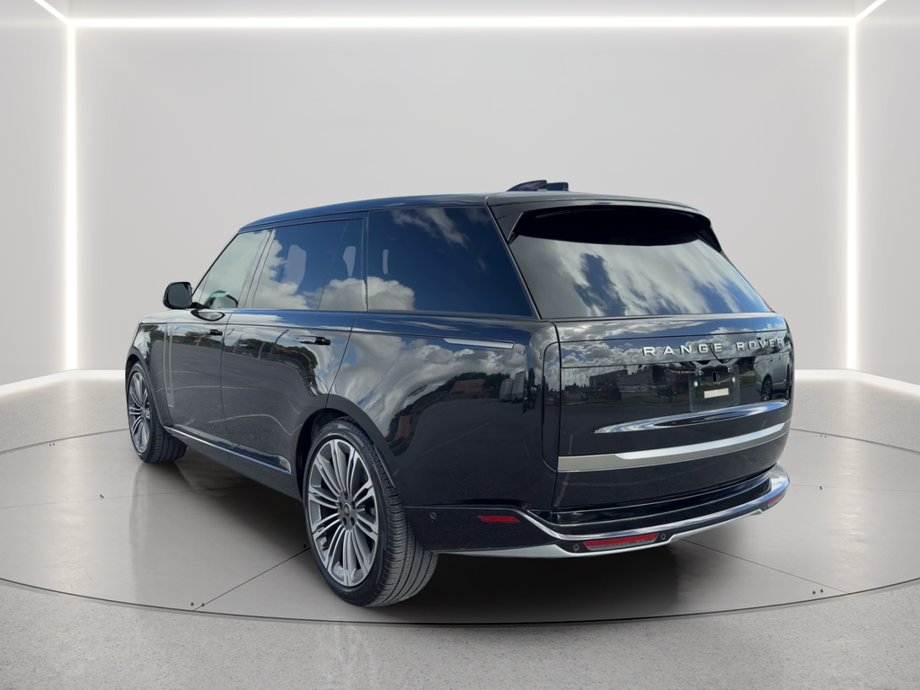 Used 2024 Black Land Rover SE image 7