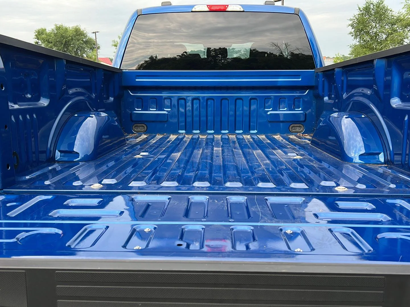Used 2023 Atlas Blue Ford XL image 22