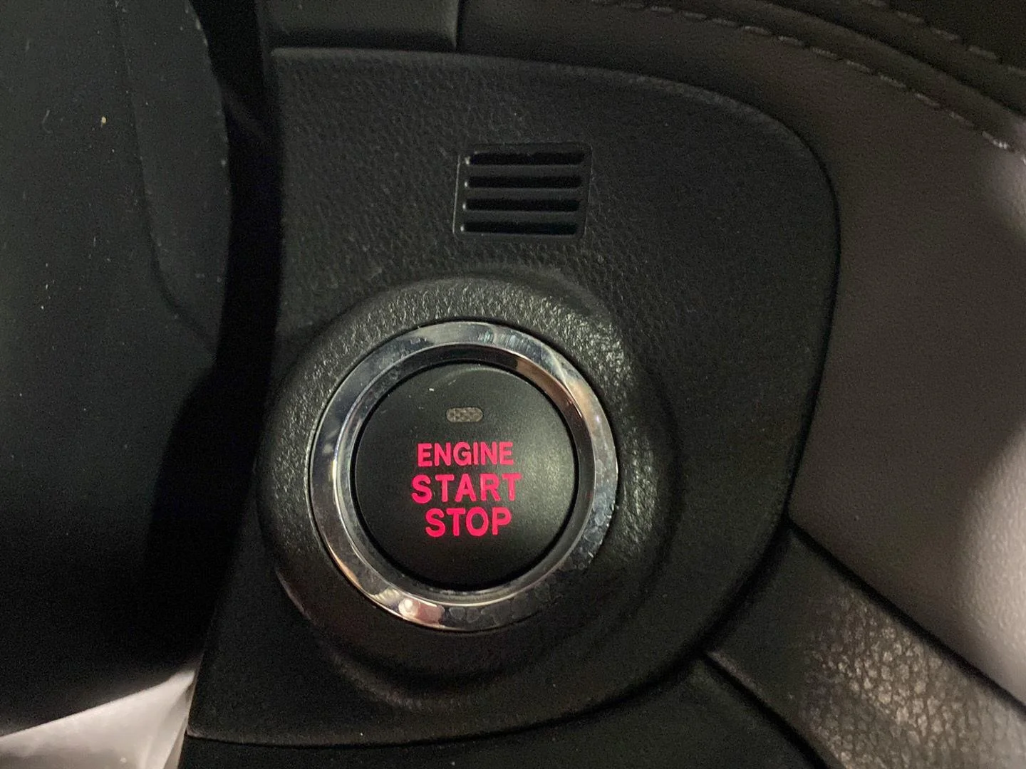 Used 2024 Autumn Green Metallic Subaru Onyx Edition image 23