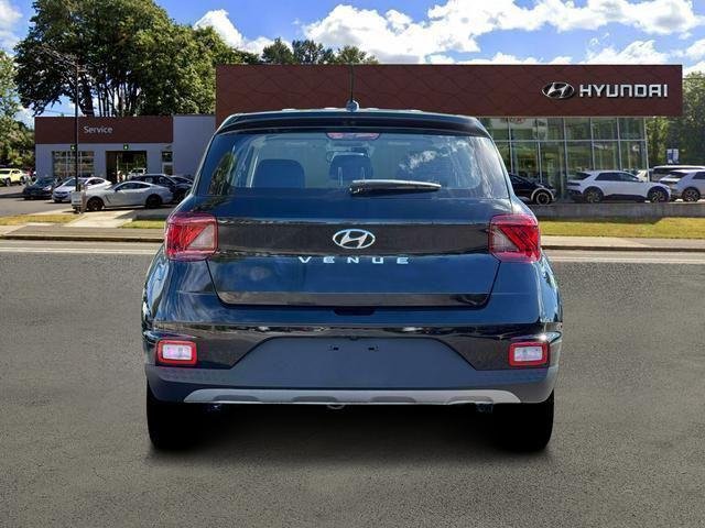 New 2026 Onyx Black Hyundai SE image 6