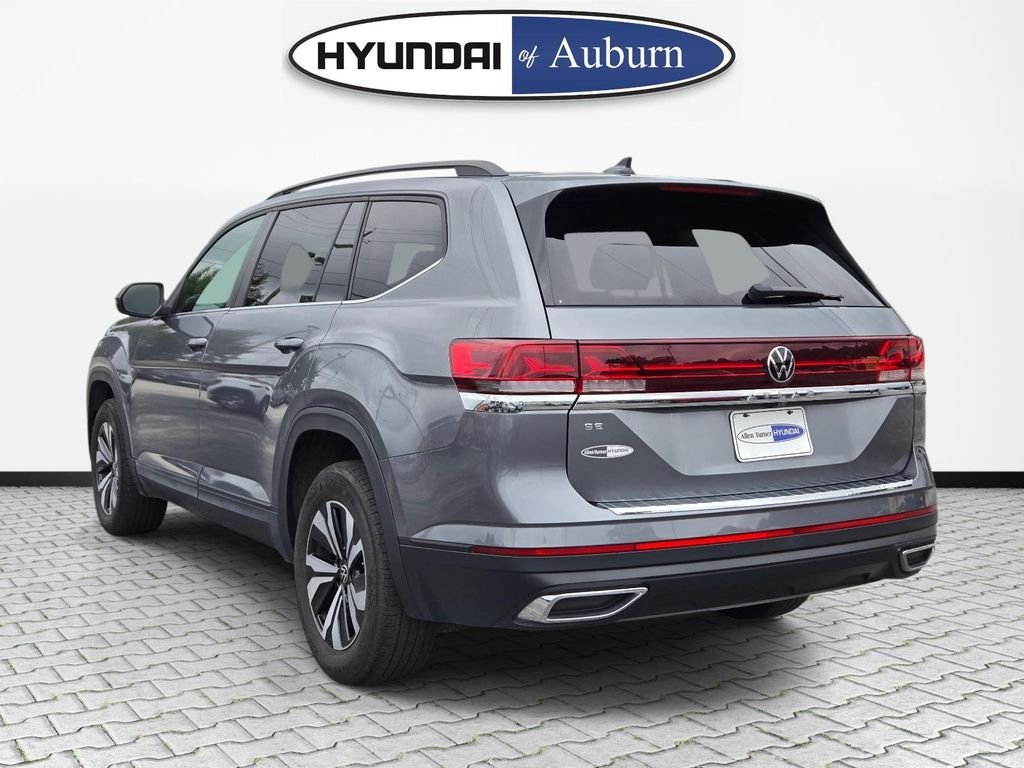 Used 2025 Gray Volkswagen 2.0T SE image 9