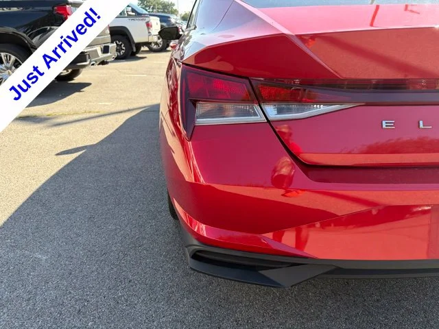 Used 2021 Red Hyundai SEL image 15