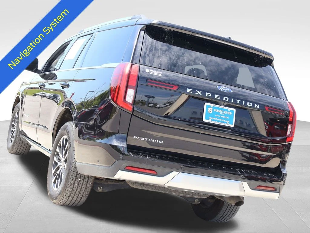Certified Used 2025 Black Metallic Ford Platinum image 4